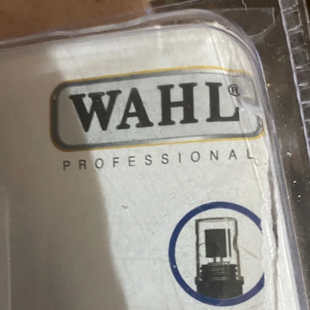 Wahl Professional Black Nail Smoother, grinds safely